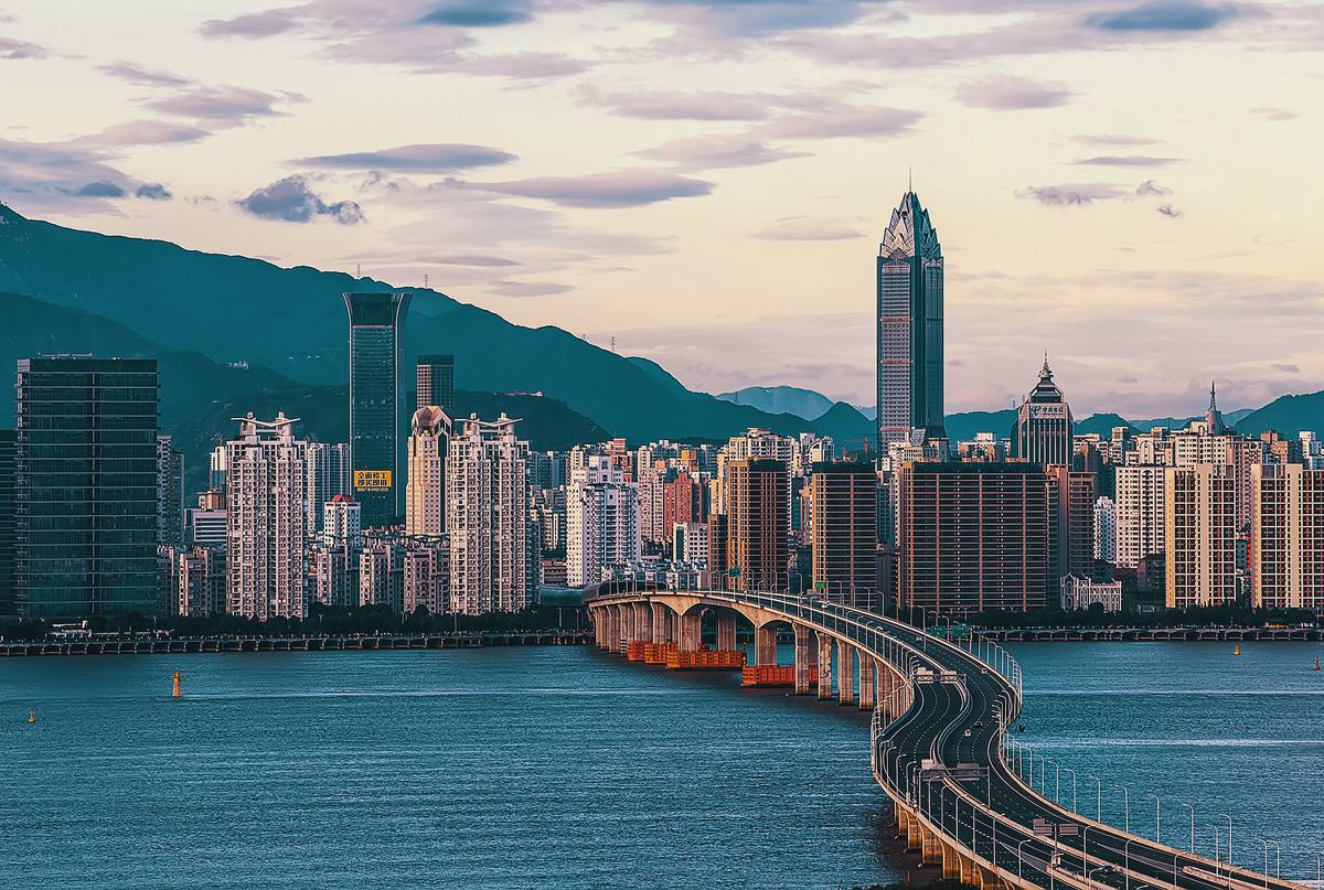 秦皇岛,阳光下的温馨时光